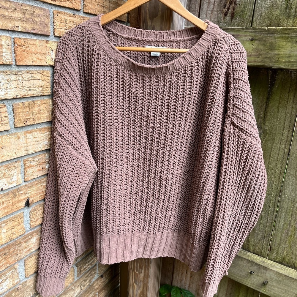 American Eagle Outfitters Dusty Rose Crew Neck Sweater Oversized